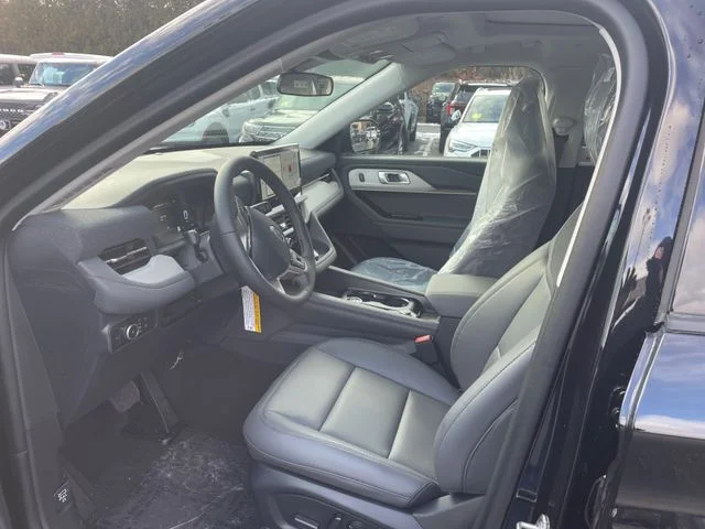 New 2026 Agate Black Metallic Ford Active image 11