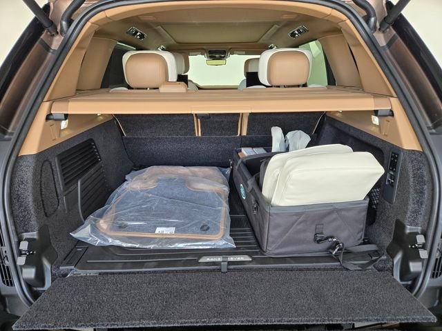 New 2026 Tourmaline Brown in Satin finish Land Rover SV image 15