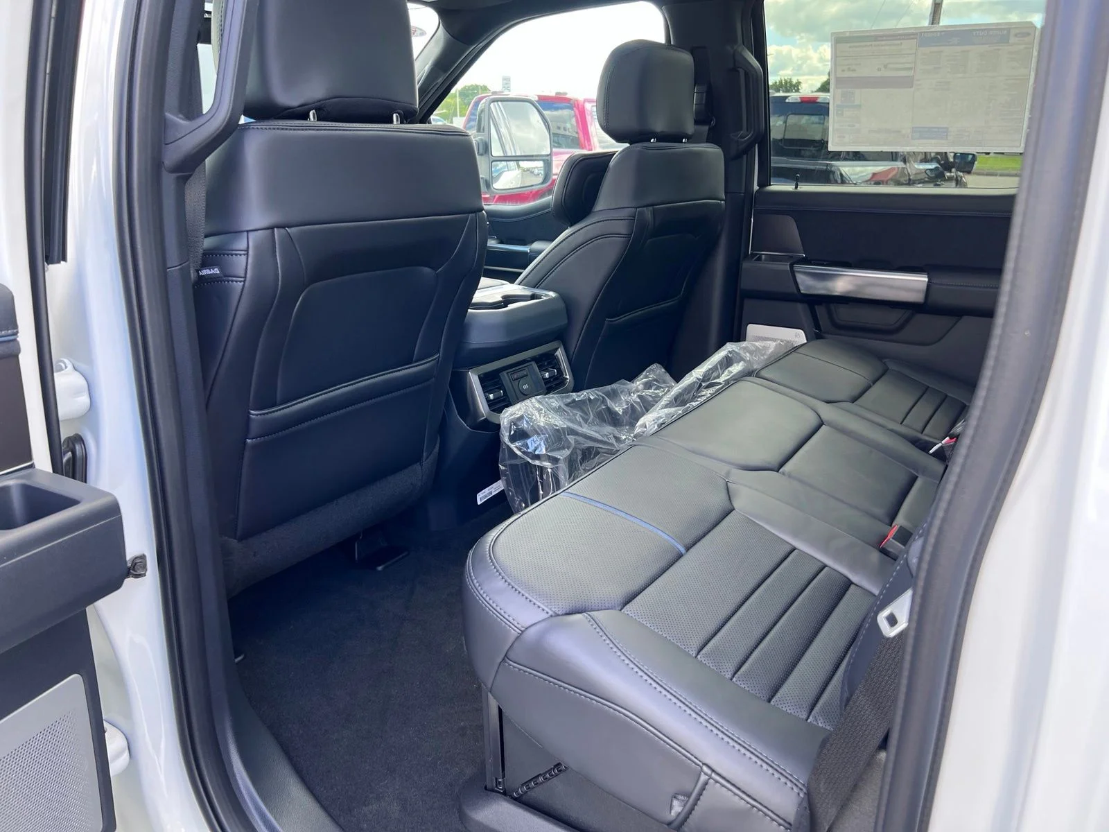 New 2026 Star White Metallic Tri-Coat Ford F-350® Platinum® image 52