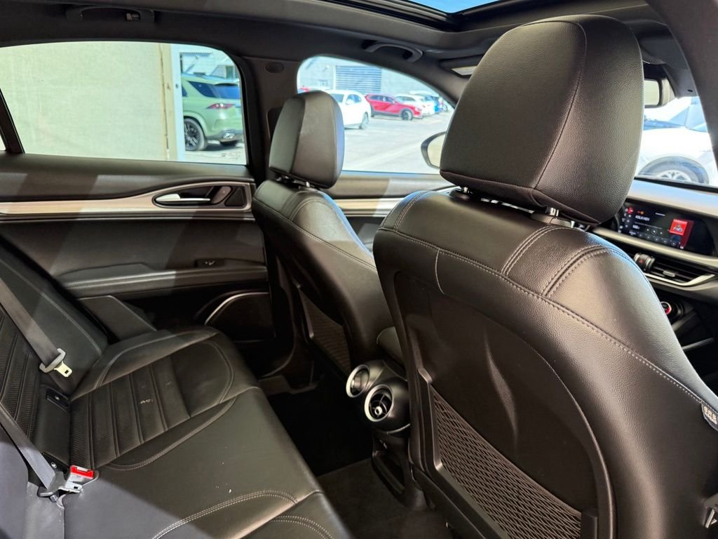 Used 2021 Silverstone Gray Metallic Alfa Romeo Ti Sport image 19