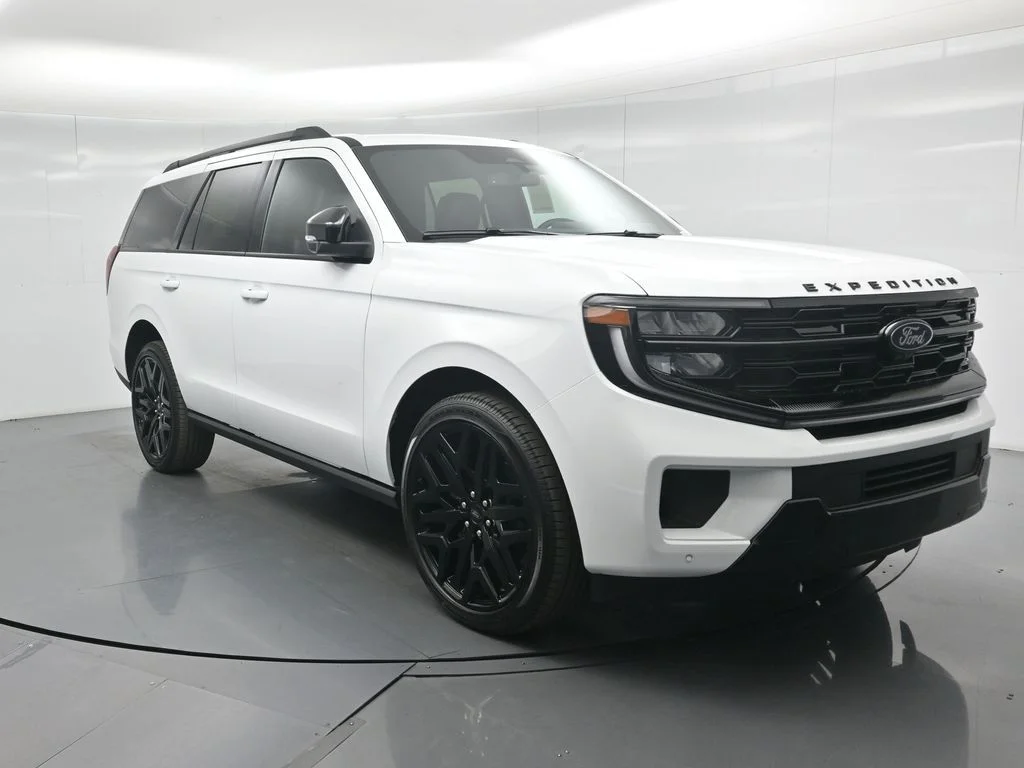 New 2026 Oxford White Ford Platinum image 42