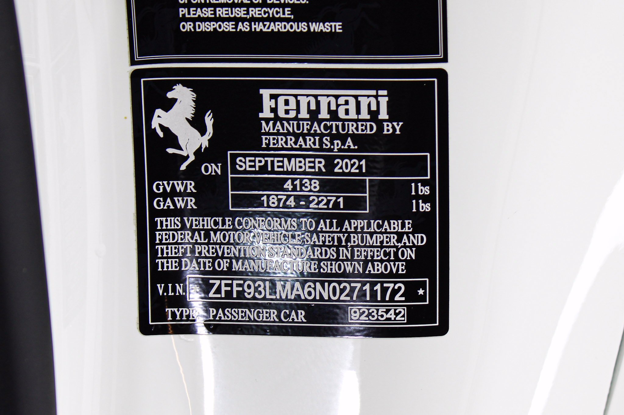 Used 2022 White Ferrari  image 59