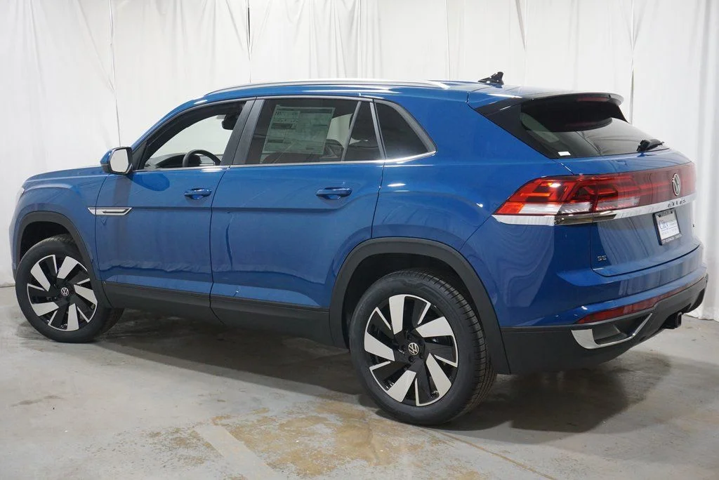 2025 Volkswagen Atlas Cross Sport SE w/Tech - Photo 9