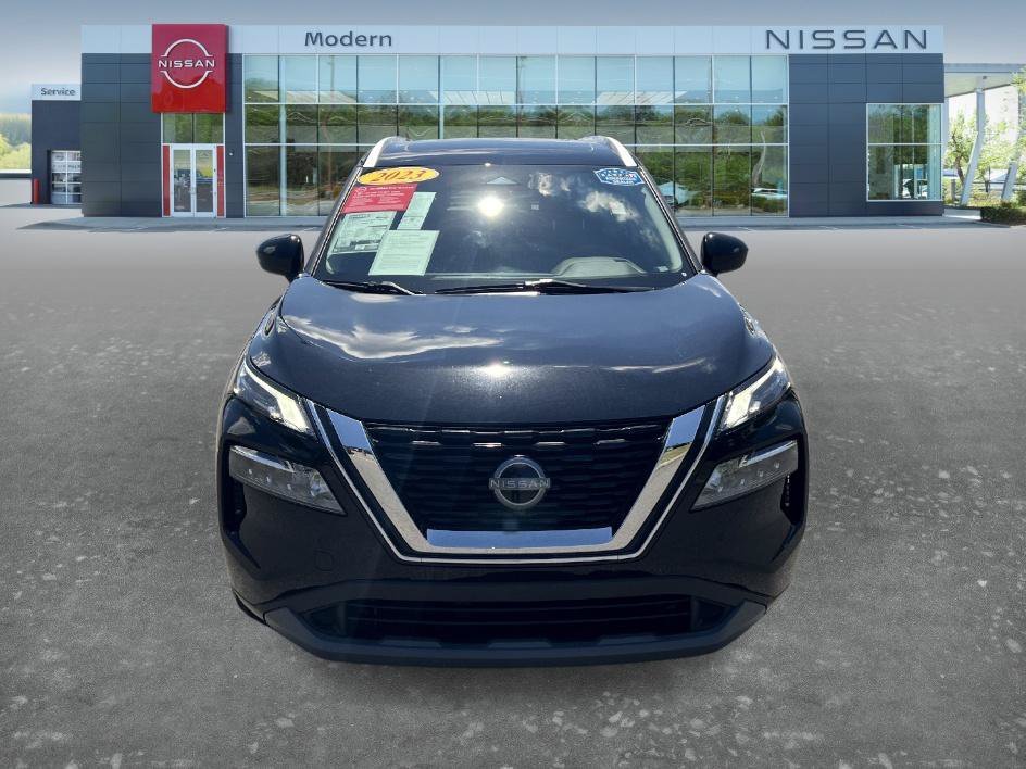 Used 2023 Super Black Nissan SV image 2