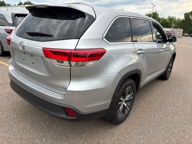 Used 2019 Celestial Silver Metallic Toyota LE image 5