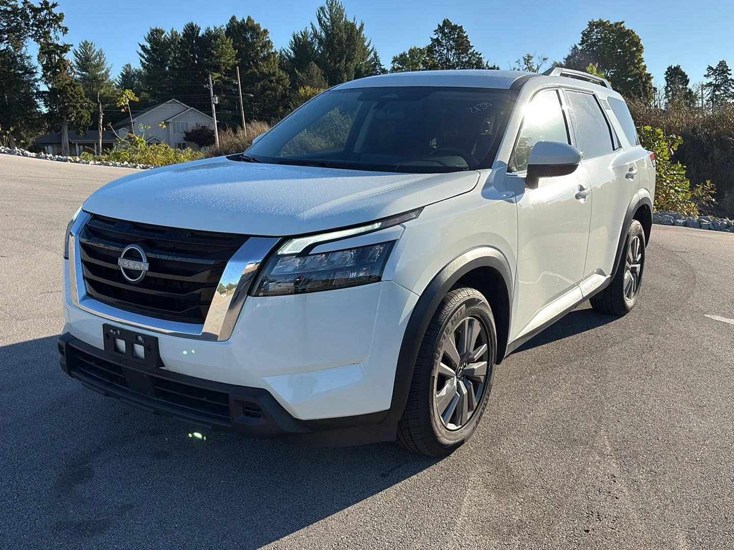 2025 Nissan Pathfinder SV