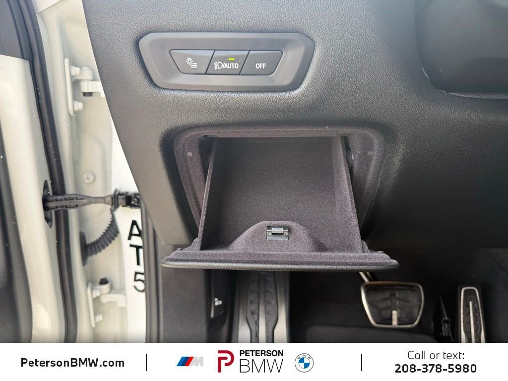 Used 2024 Alpine White BMW M60i image 35