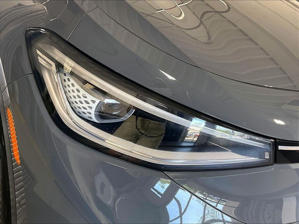 Used 2023 Gray Volkswagen Pro S image 33