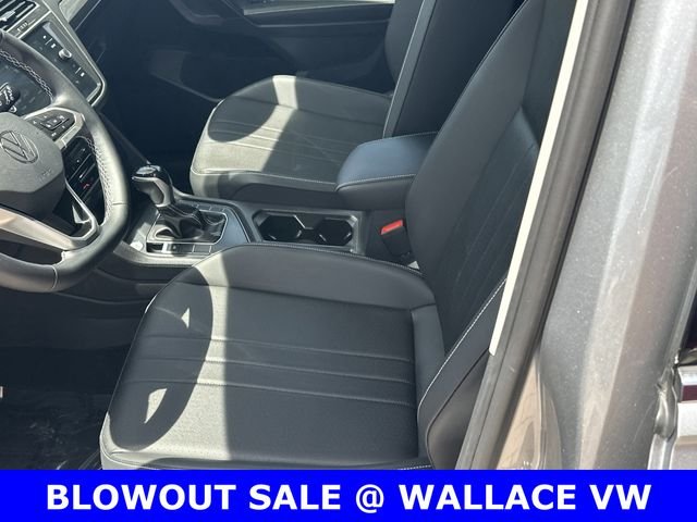 Used 2023 Silver Volkswagen 2.0T SE image 16
