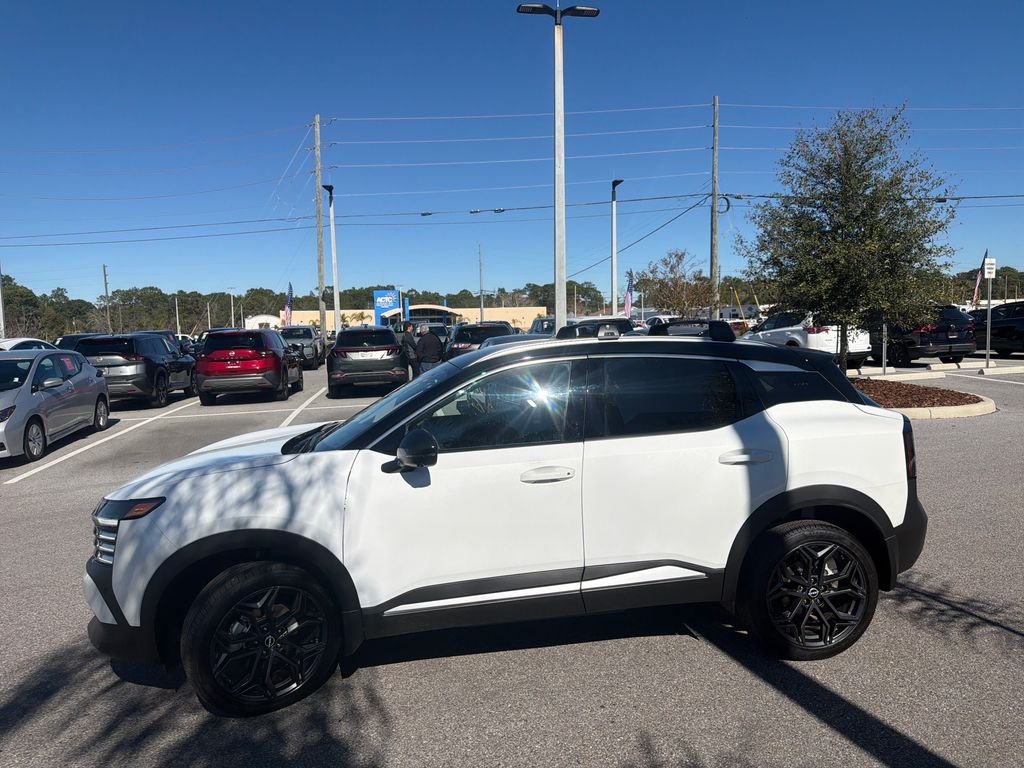 New 2026 Nissan Kicks SR 4D Sport Utility