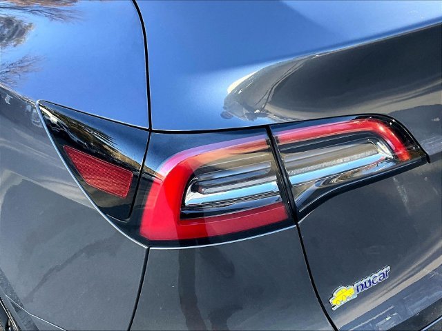 Used 2022 Gray Tesla Long Range image 31
