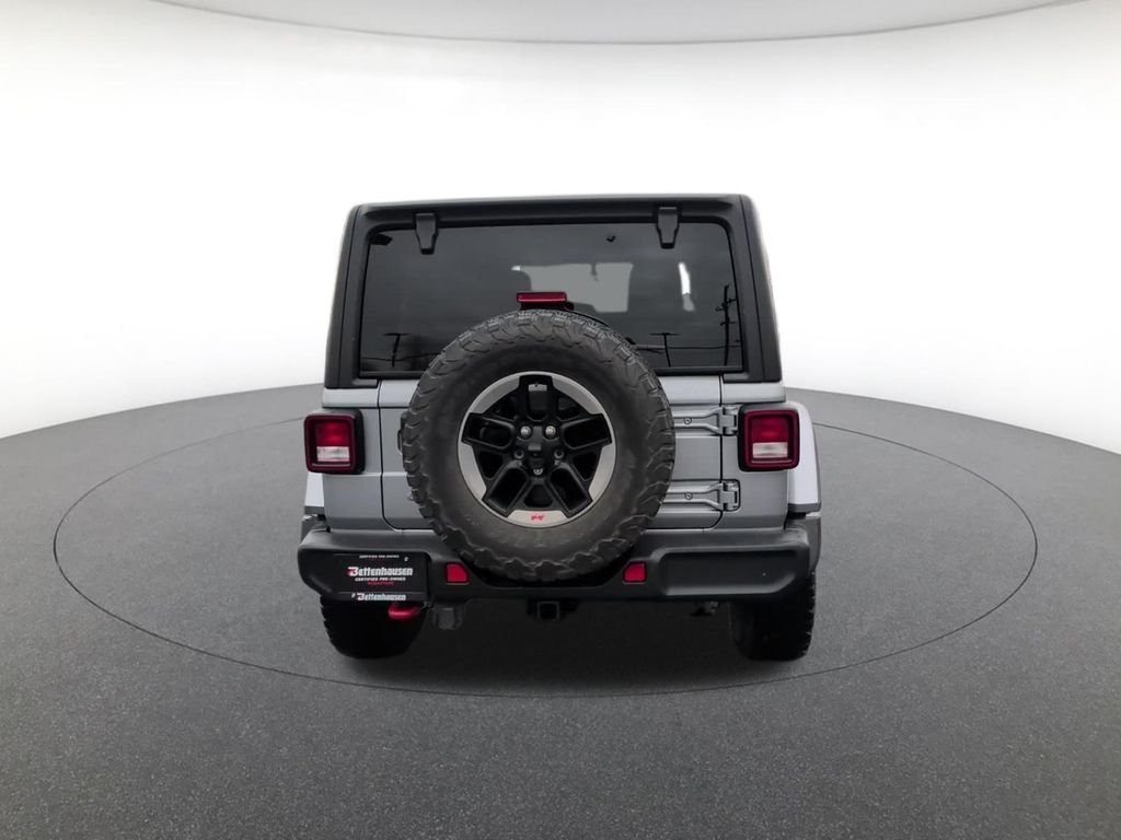 Certified Used 2018 Silver Jeep Unlimited Rubicon image 11