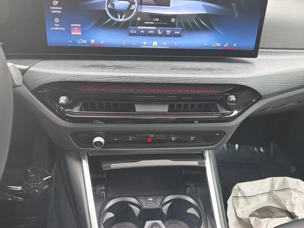 Used 2025 White BMW 430i image 13