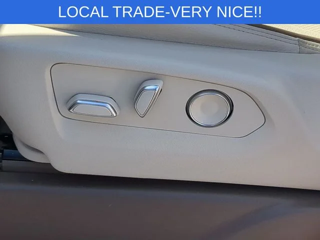 Used 2023 White GMC Denali image 17