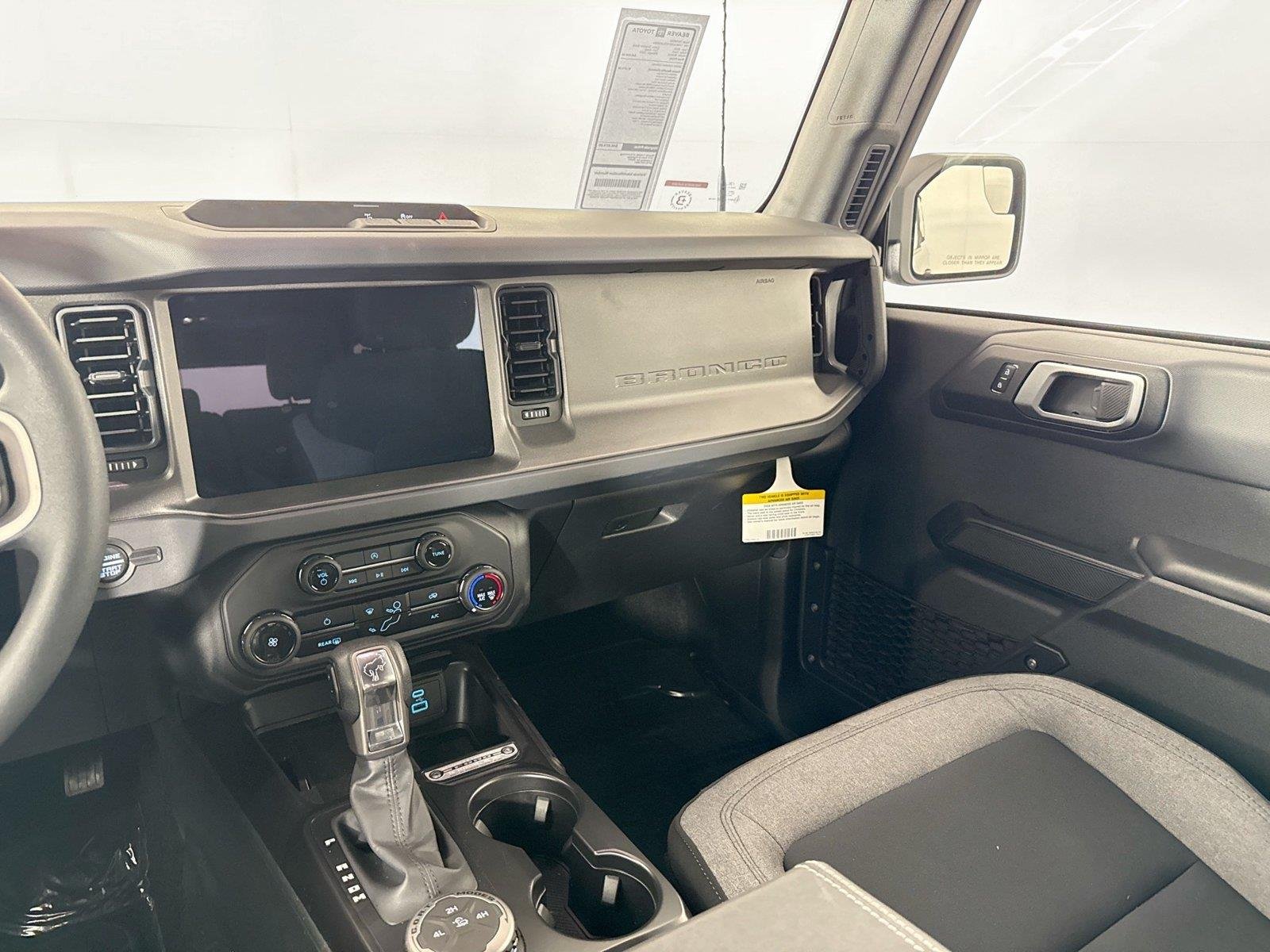 2025 Ford Bronco 4-Door Base - Photo 28