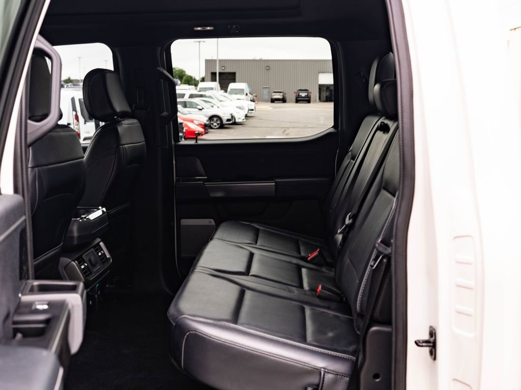 Used 2024 Star White Metallic Tri-Coat Ford LARIAT image 42