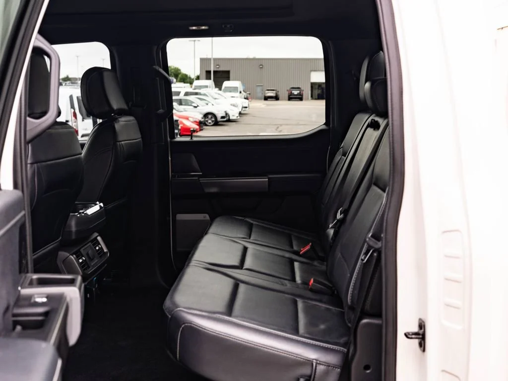 Used 2024 Star White Metallic Tri-Coat Ford LARIAT image 42