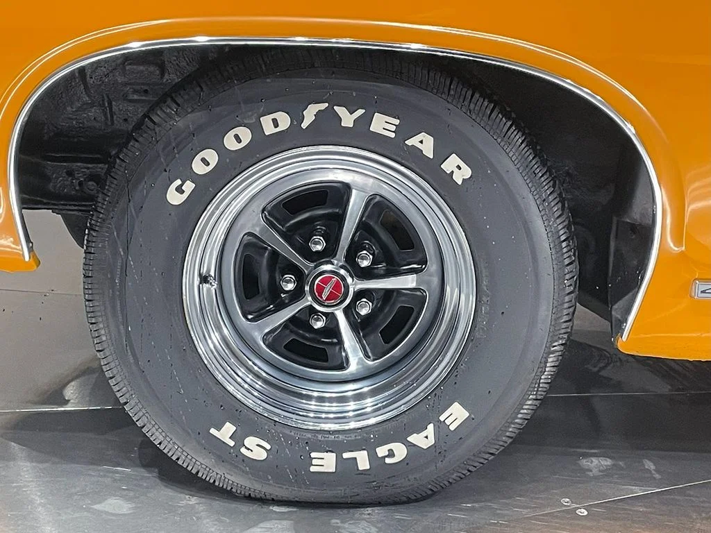Used 1970 Black Ford  image 9