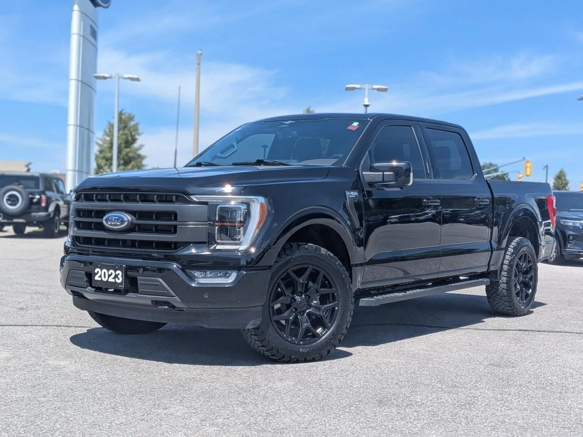 Used 2023 Black Ford Lariat 4wd Supercrew image 1