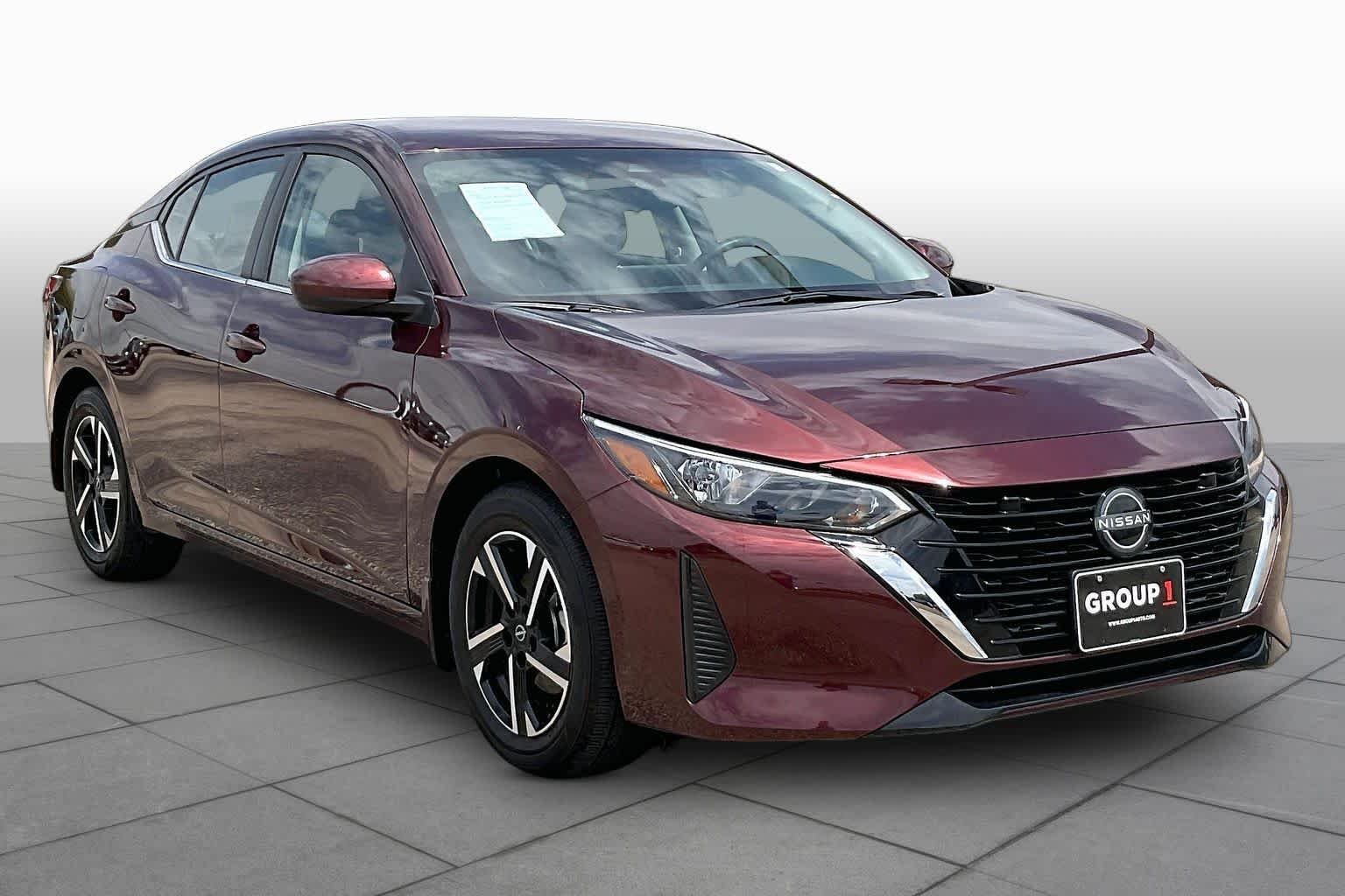 Used 2025 Rosewood Metallic Nissan SV image 3