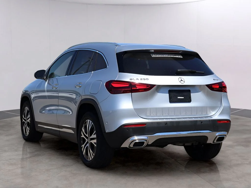 Used 2026 Cirrus Silver Metallic Mercedes-Benz GLA 250 image 5