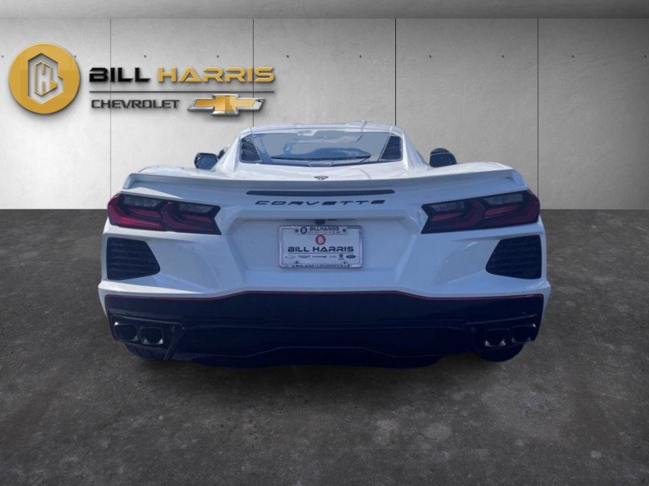 Used 2022 White Chevrolet Stingray image 6