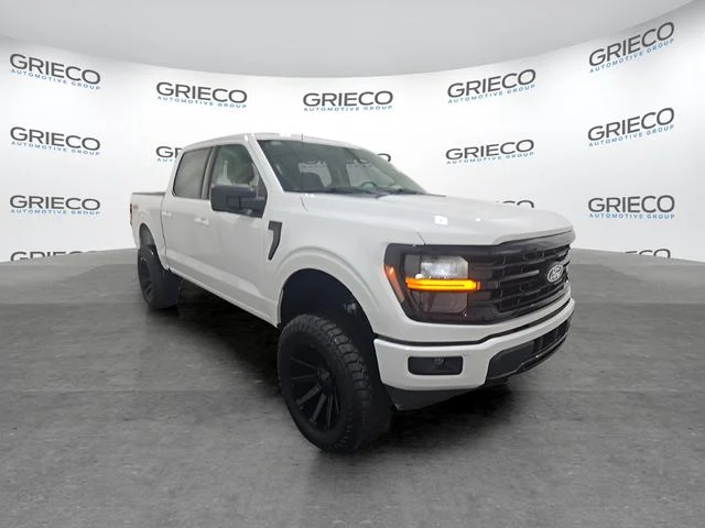 Used 2025 Oxford White Ford XLT image 3