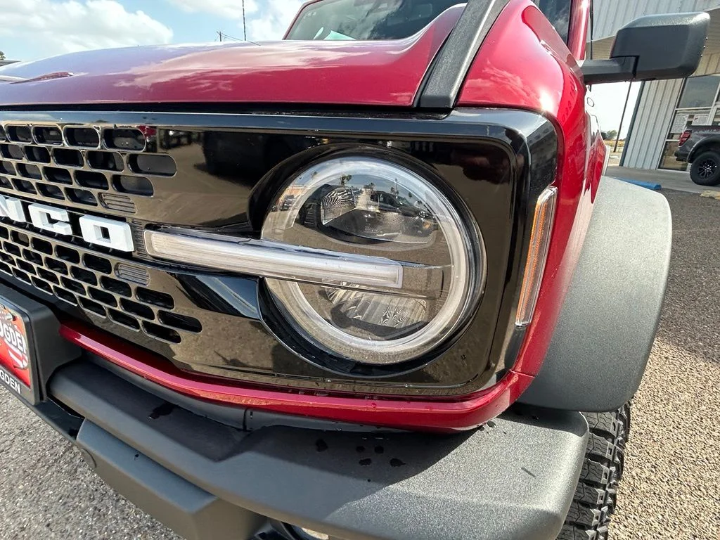 New 2026 Ruby Red Metallic Tinted Clearcoat Ford Outer Banks® image 11