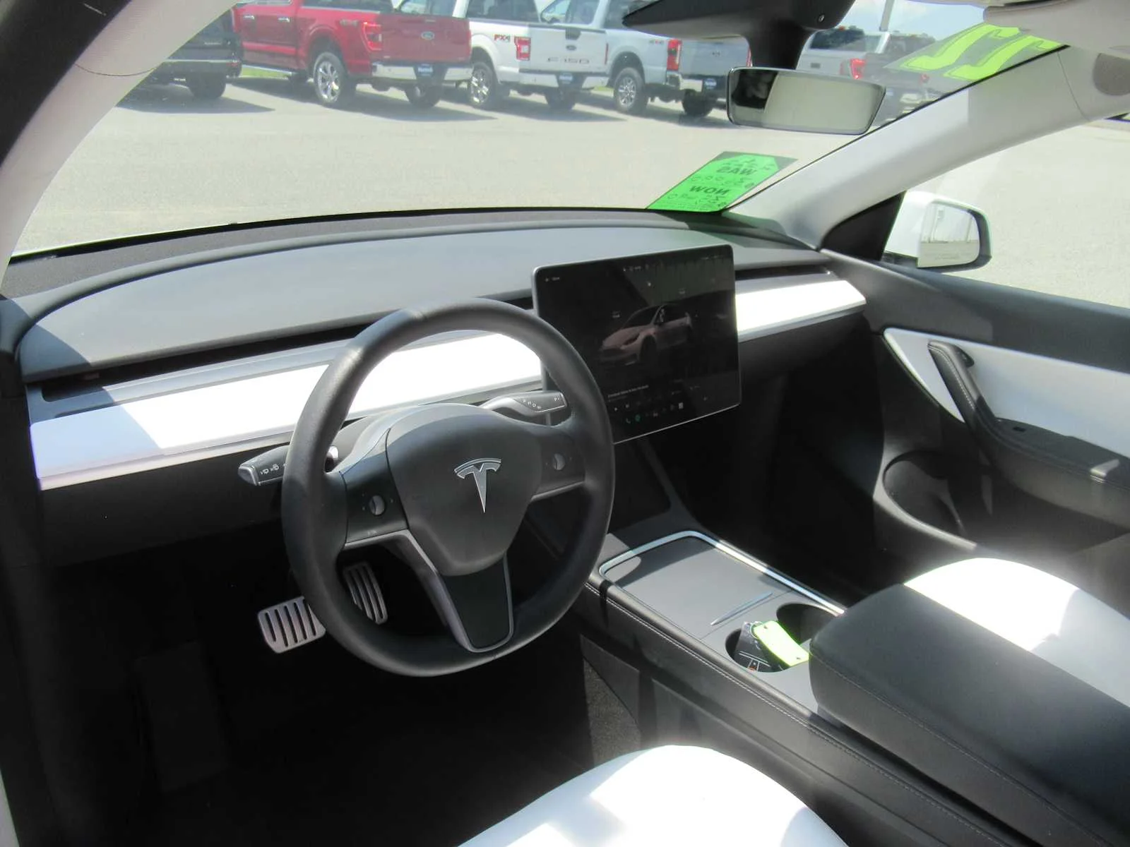 Used 2022 Pearl White Multi-Coat Tesla Performance image 15
