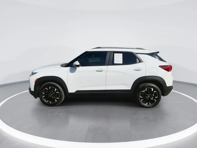 Used 2023 White Chevrolet LT image 7