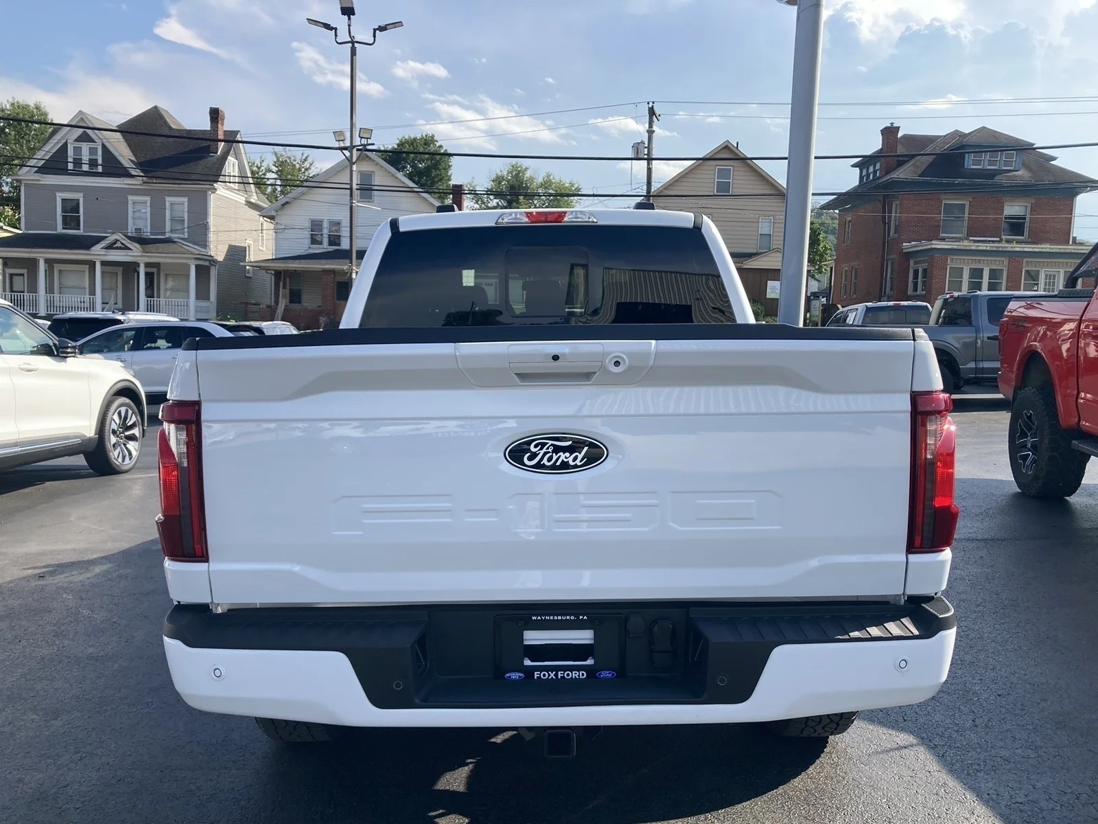 New 2026 Oxford White Ford XLT image 8