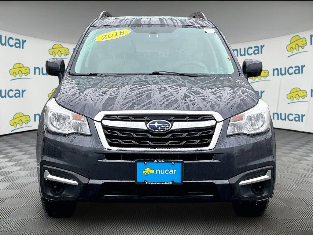 Used 2018 Gray Subaru 2.5i Premium image 2