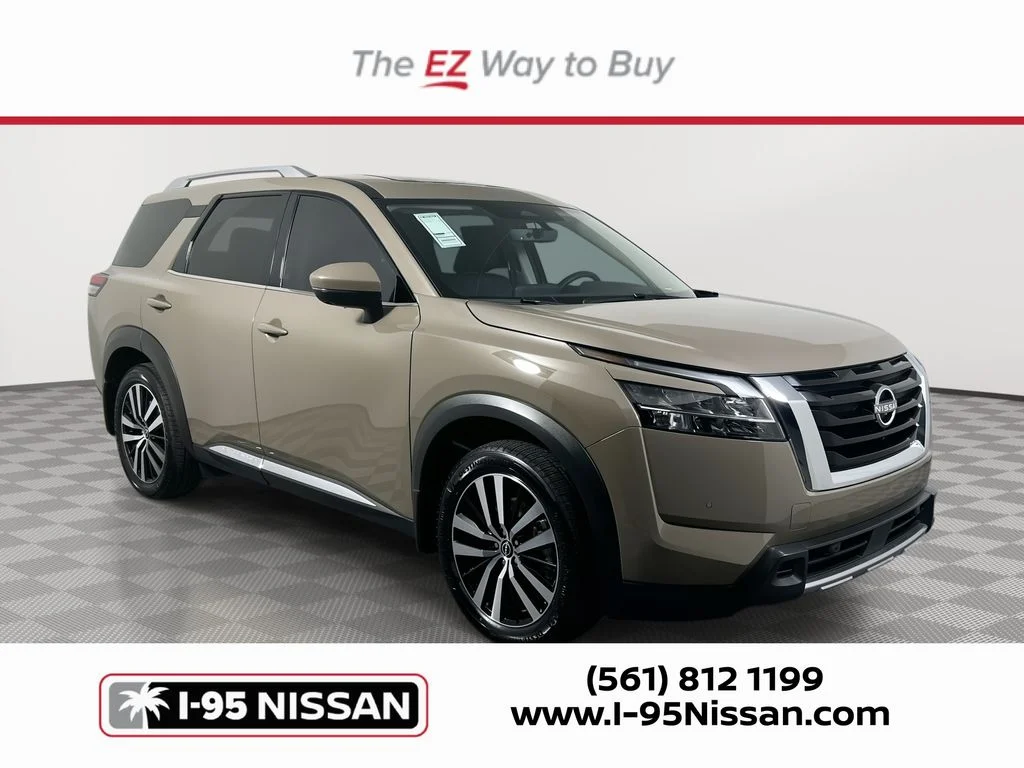2024 Nissan Pathfinder Platinum 4WD's photo