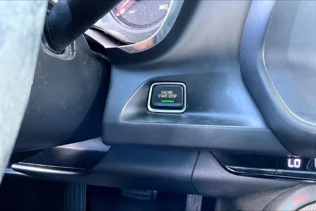 Used 2019 Red Chevrolet 1LT image 26