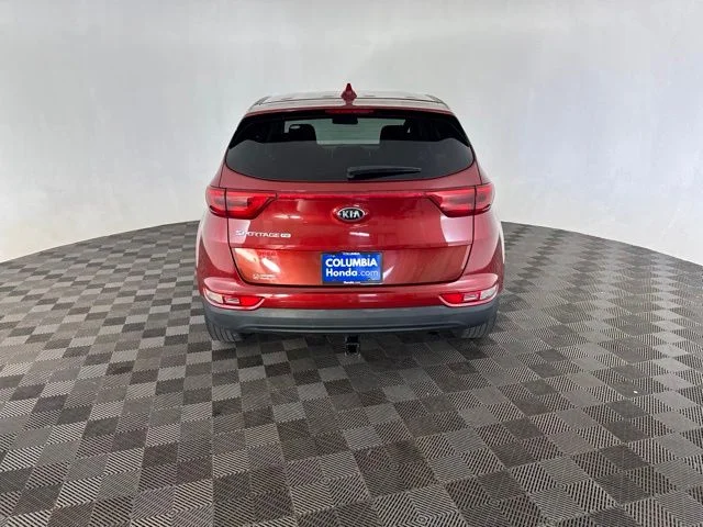 Used 2019 Red Kia LX image 7