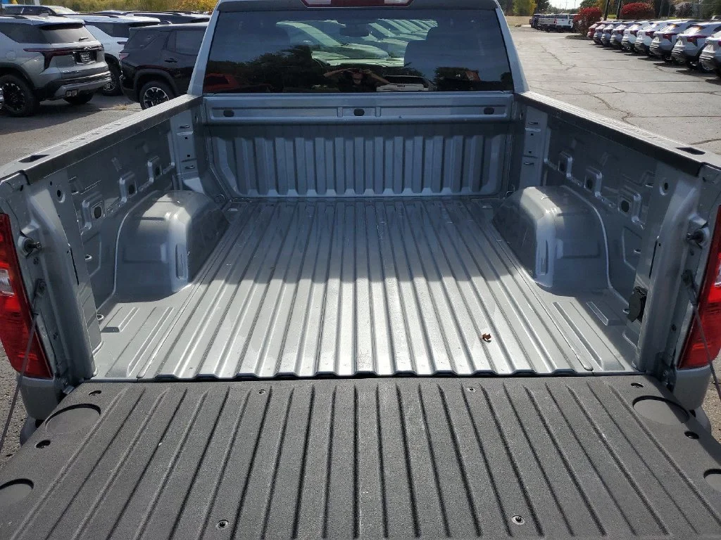 New 2026 Sterling Gray Metallic Chevrolet LT (2FL) image 30