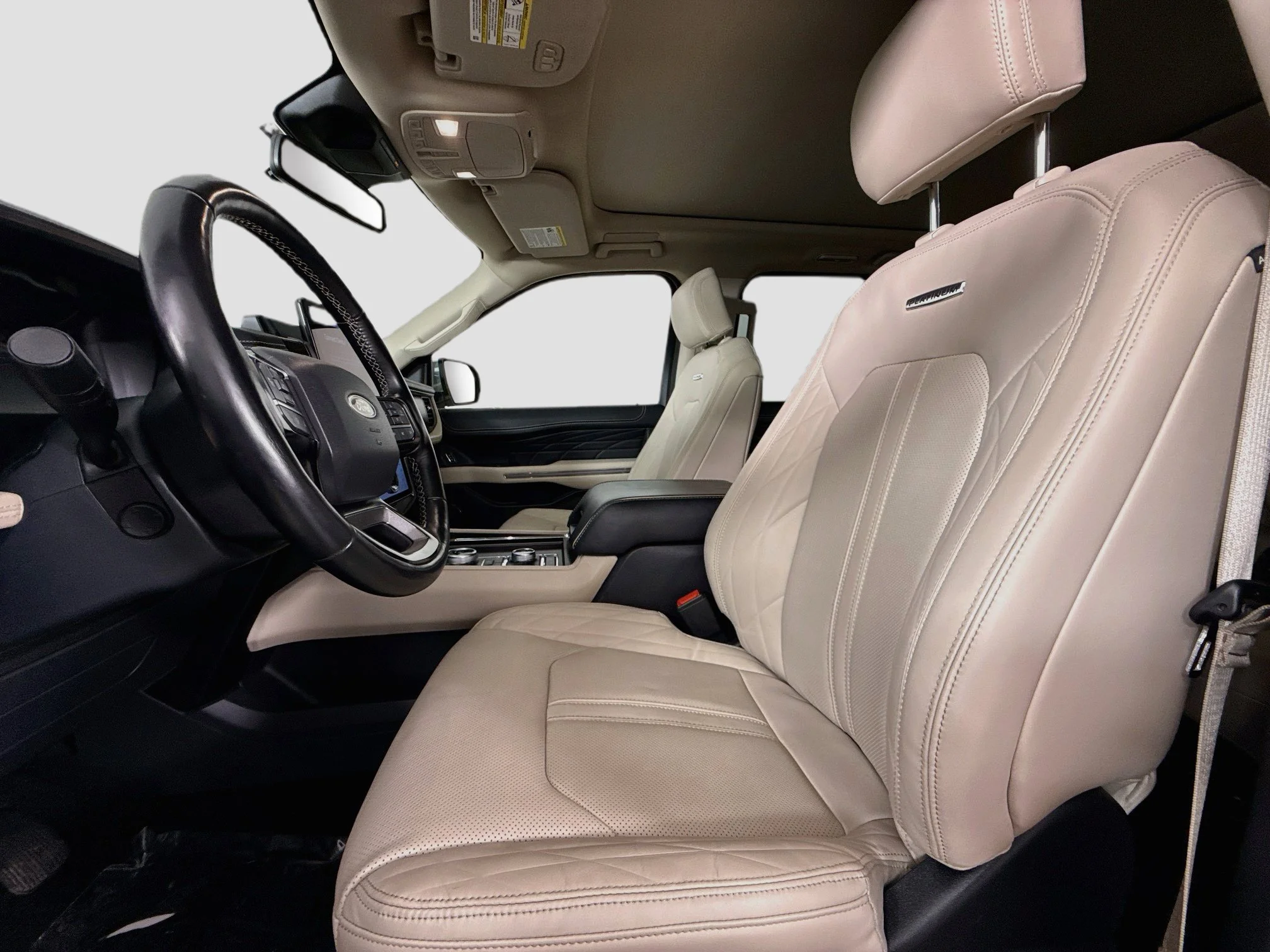 Used 2023  Ford Platinum image 23