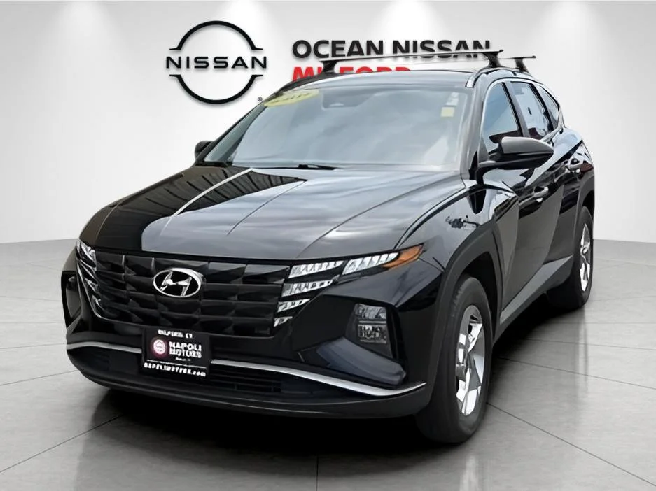 Used 2023 Phantom Black Hyundai SEL image 1