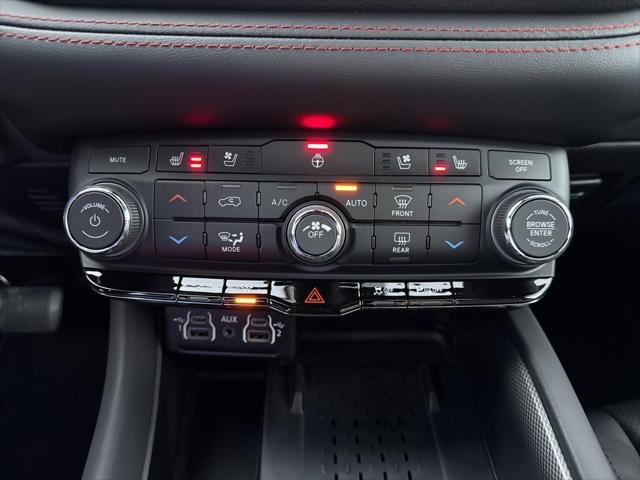 New 2026 Diamond Black Clear-Coat Exterior Paint Dodge GT PLUS image 26