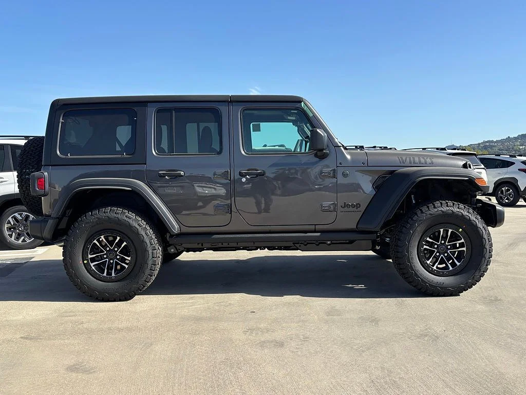New 2026 Granite Crystal Metallic Clear Coat Jeep 4-Door Willys 4x4 image 2