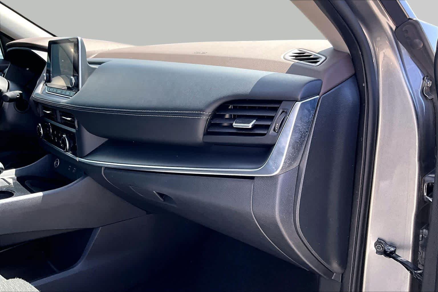 Used 2021 Gun Metallic Nissan S image 17