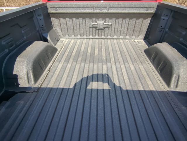 2025 Chevrolet Silverado 1500 LT - Photo 13