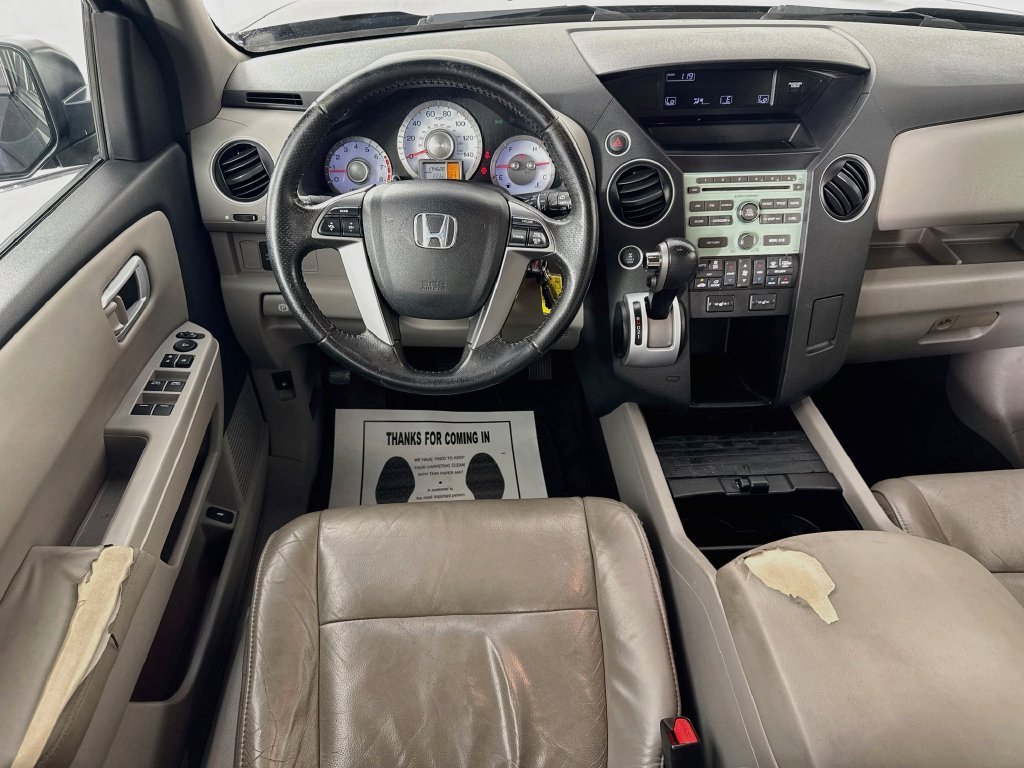 Used 2011 Black Honda EX-L image 26