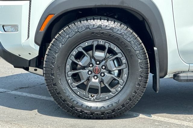 Used 2023 White Nissan PRO-4X image 24