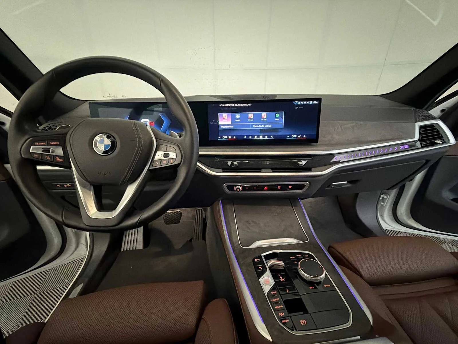 Used 2024 Alpine White BMW xDrive40i image 14
