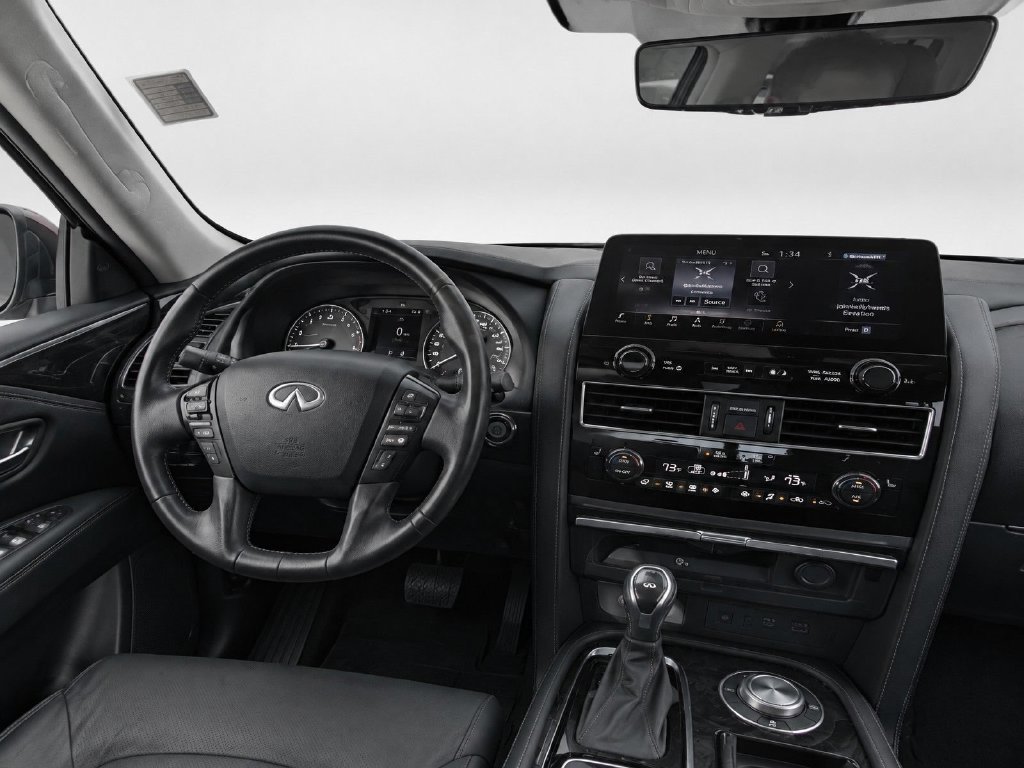 Used 2022 Black INFINITI LUXE image 19