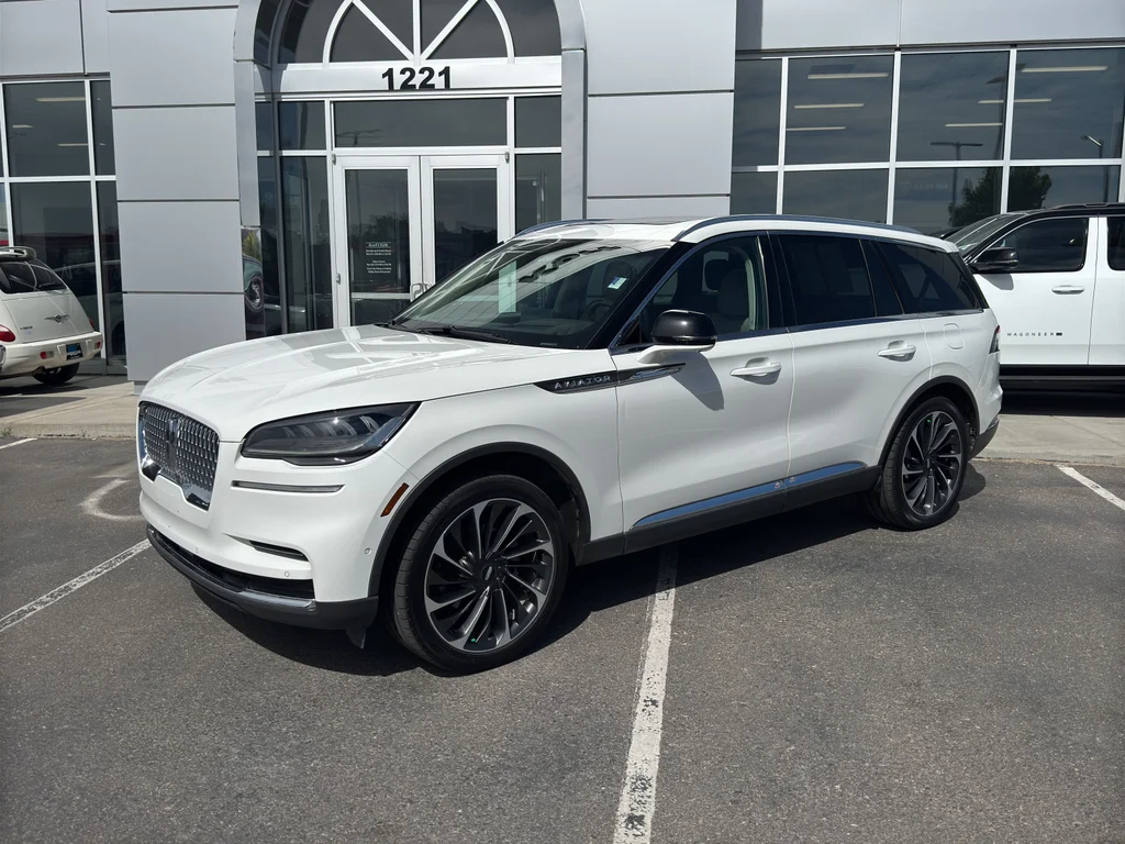 2023 Lincoln Aviator Reserve AWD's photo