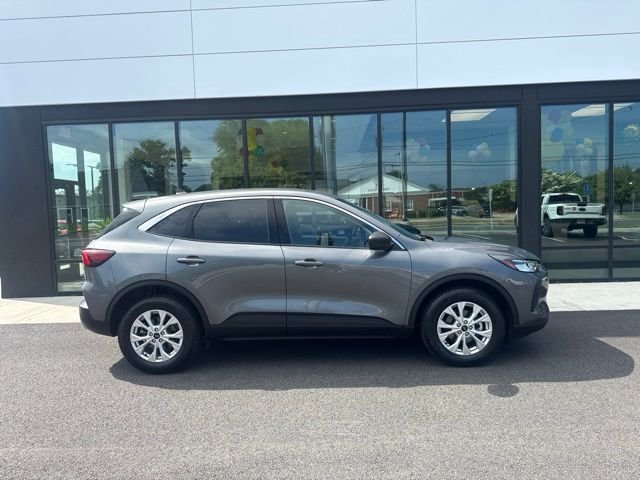 Used 2024 Gray Ford Active image 2