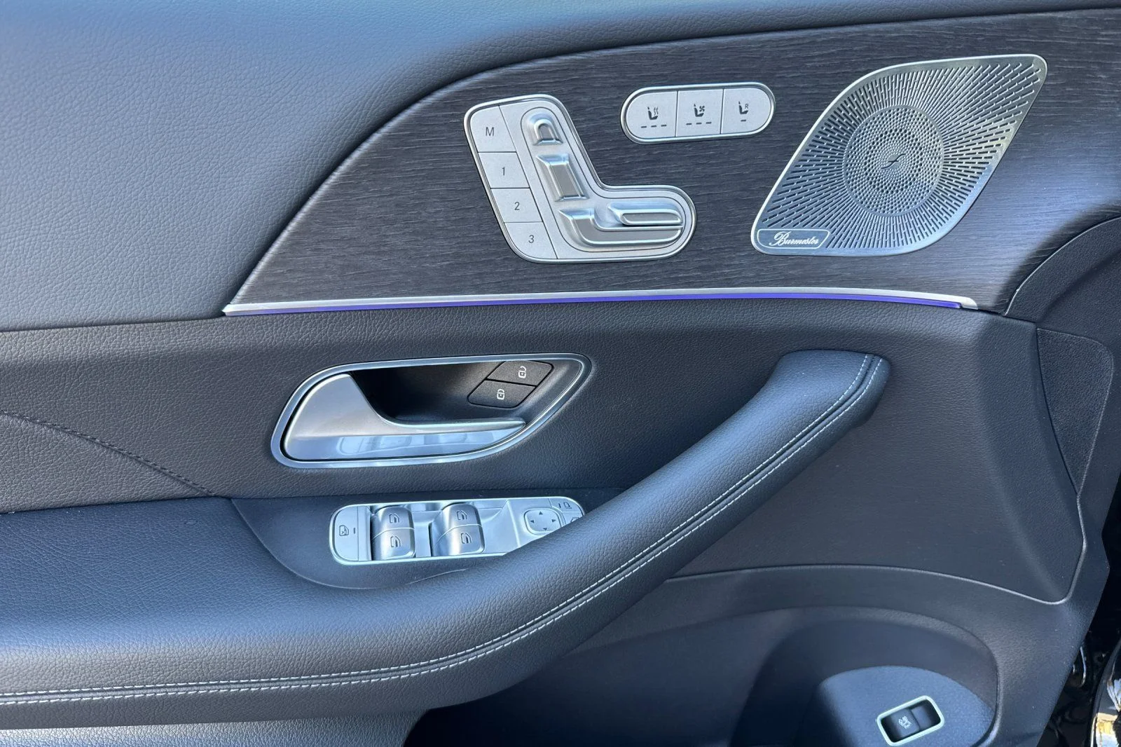New 2026 Black Mercedes-Benz GLS 450 image 9