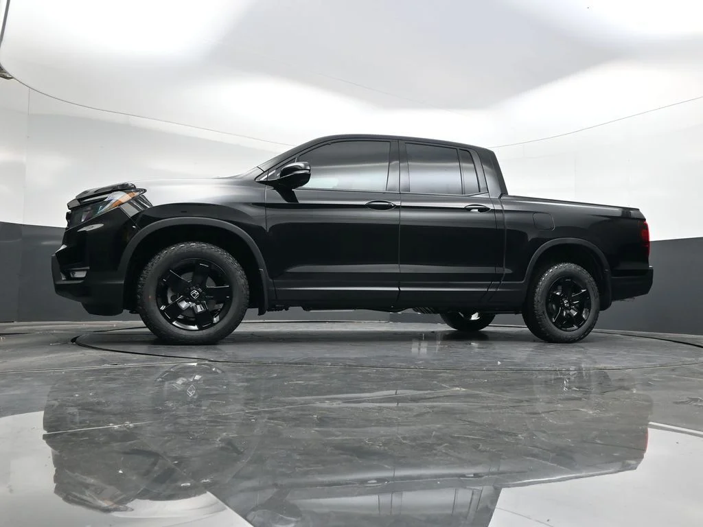 Certified Used 2026 Crystal Black Pearl Honda Black Edition image 32